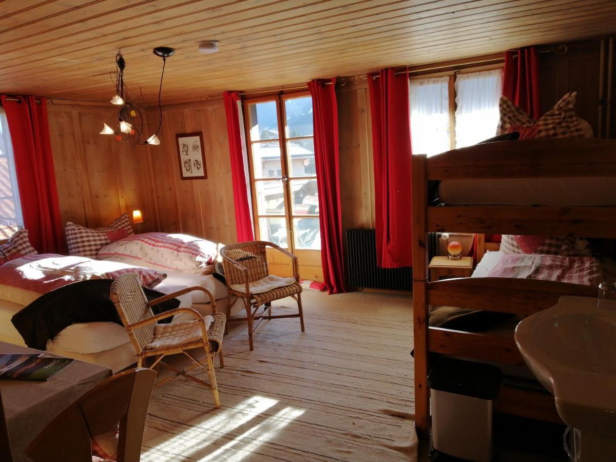 B&B Rosaly Chateau-d'Oex Quarto foto